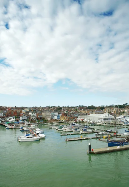 Cowes harbour — Stock Photo, Image