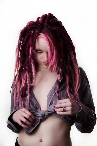 Πορτραίτο γυναίκας με dreadlocks μαλλιά — Φωτογραφία Αρχείου