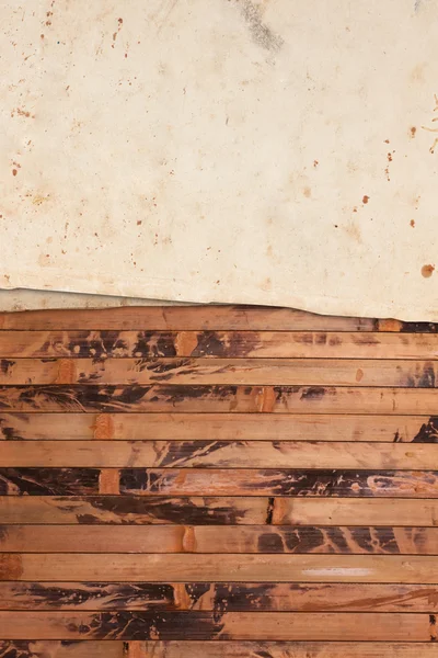 Papeles envejecidos en blanco sobre un fondo de madera vintage —  Fotos de Stock
