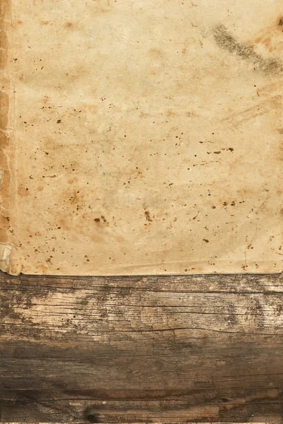 Starodawny stary papiery na tle drewniane — Zdjęcie stockowe