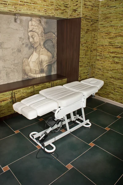 Massage Table — Zdjęcie stockowe