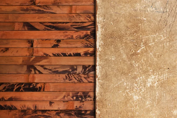 Folha de papel velha elegante em um fundo de madeira — Fotografia de Stock