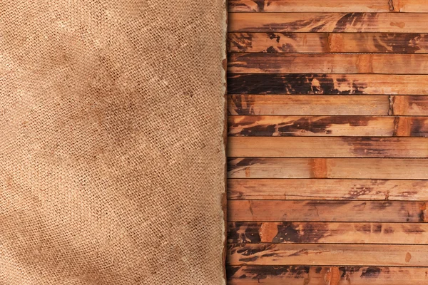 Hoja de papel retro sobre fondo de madera — Foto de Stock