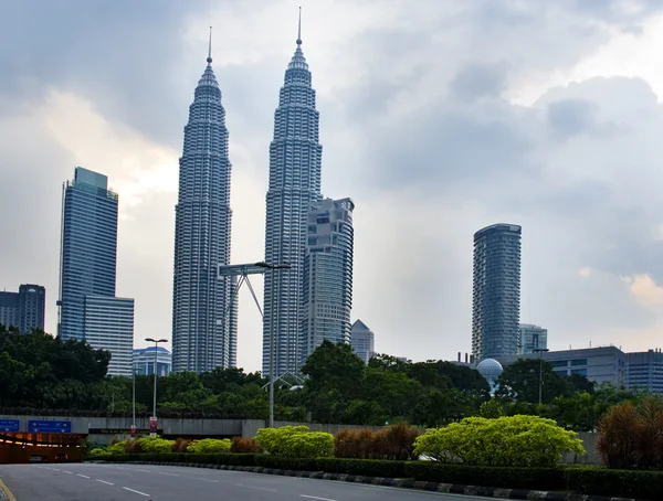 De Petronas Twin Towers — Stockfoto