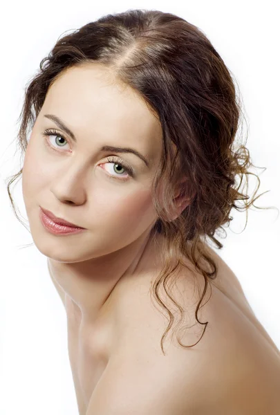 Porträtt av en kvinnlig modell med lockigt hår. — Stockfoto
