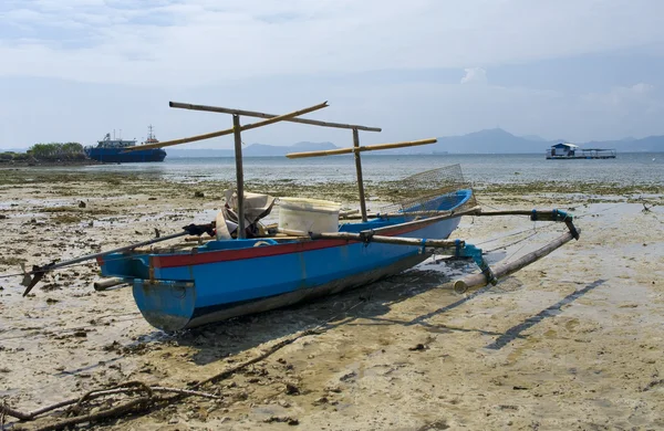 Barco de pesca em Bandar Lampung, Sumatra, Indonésia — Fotografia de Stock