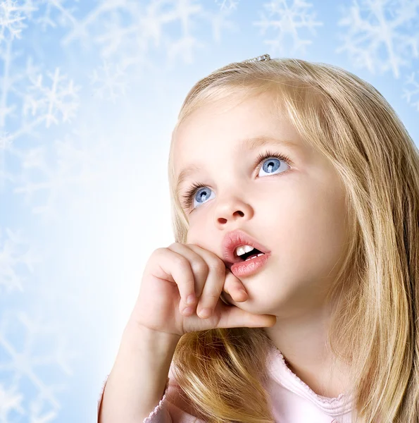 Bellezza viso bambino su sfondo bianco — Foto Stock