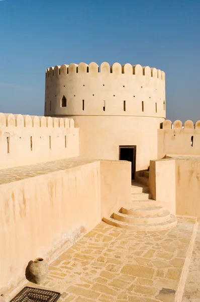 Sunaysilah Castle o Fort a Sur. Oman — Foto Stock