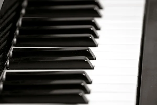 Ключевая доска для фортепиано — стоковое фото