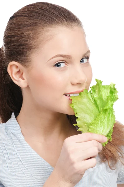 Yeşil salata ile genç güzellik kadın — Stok fotoğraf