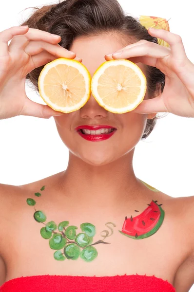 Close up portrait of beauty woman with lemon eyes — Stock Photo, Image