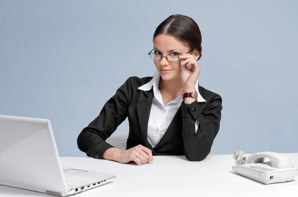 Business woman working in office — Stock Photo, Image
