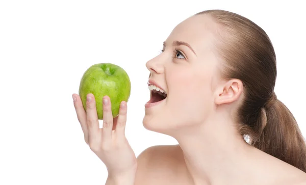 Donna mangiare mela verde — Foto Stock