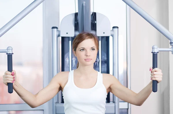 Young woman at the gym — Stock Photo, Image