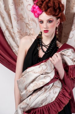 silck kumaş ile poz kadın moda portre portre