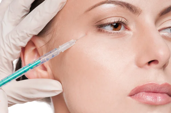 Kosmetische Botox-Injektion im Schönheitsgesicht — Stockfoto