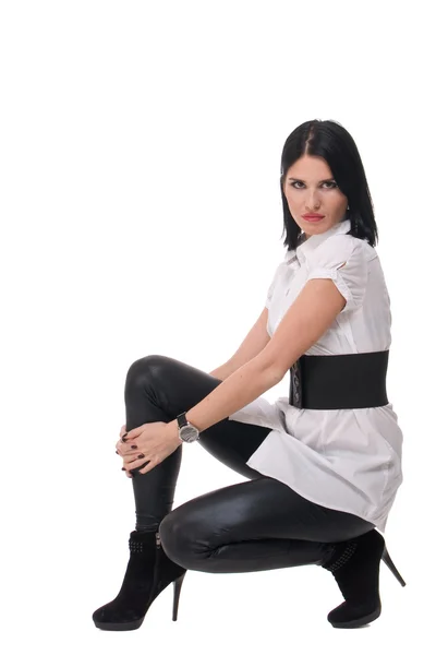Siyah-Beyaz takım elbiseli güzel moda kadın portresi — Stok fotoğraf