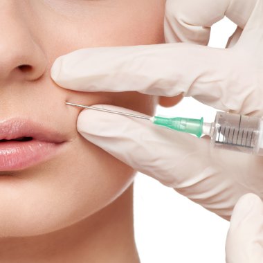 güzellik karşısında kozmetik botox enjeksiyonu