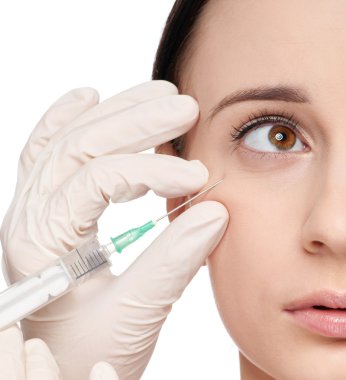 güzellik karşısında kozmetik botox enjeksiyonu