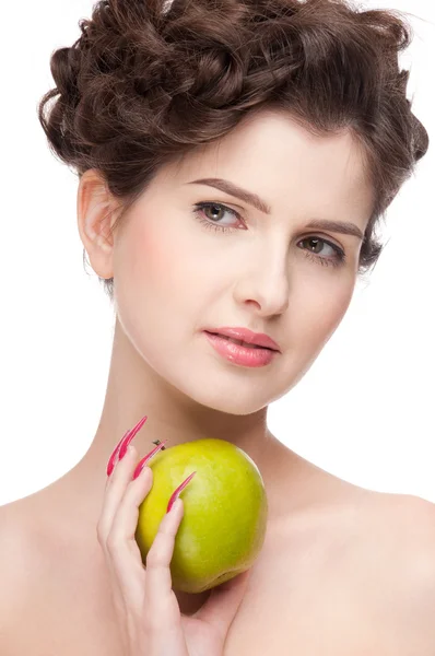 Ritratto ravvicinato di donna di bellezza con mela verde . — Foto Stock