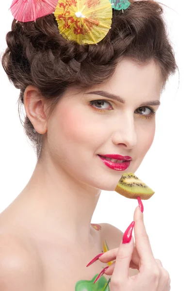 Close up portrait of beauty woman with fruit bodyart and kiwi — Stock Photo, Image