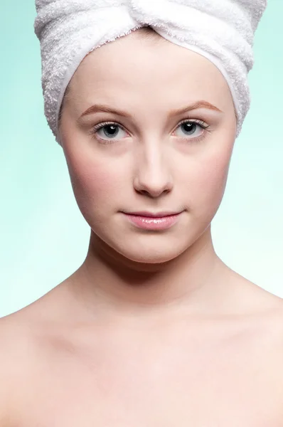 Närbild porträtt av kvinna med perfekt hälsa hud — Stockfoto