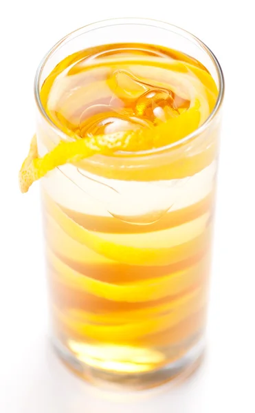 Cocktail giallo in vetro — Foto Stock