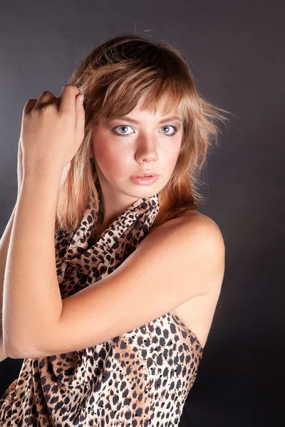 Girl posing in the studio — Stock Photo, Image