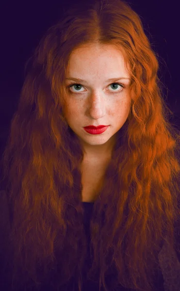 Red-haired girl with red lips — Stock Photo, Image
