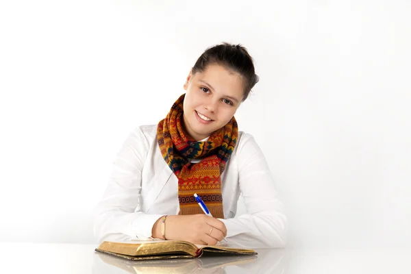 Young girl studying — Stock Photo, Image