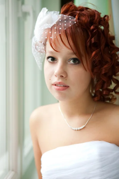Retrato de la novia de cerca en el día de la boda — Foto de Stock