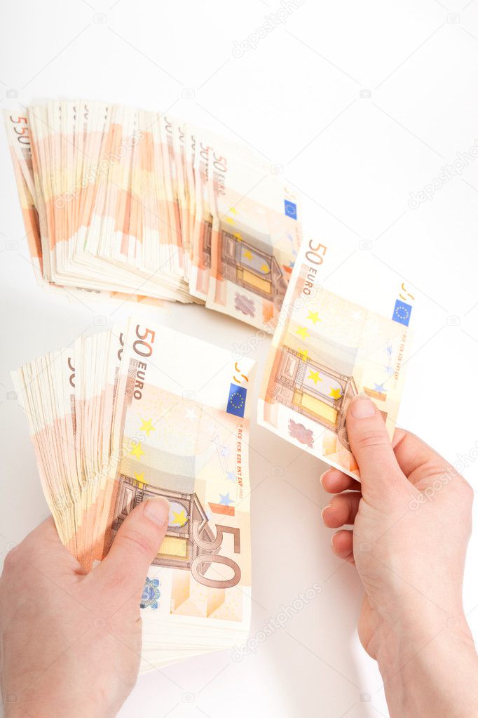 Counting euros in denominations of 50