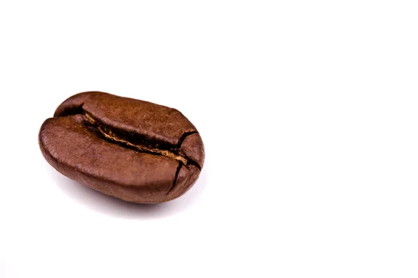 Kaffeebohne isoliert auf weißem Hintergrund — Stockfoto