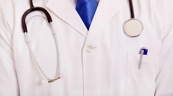 Närbild detalj av en läkare vit labbrock — Stockfoto