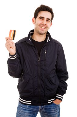 beyaz zemin üzerinde kredi kartı ile genç adam