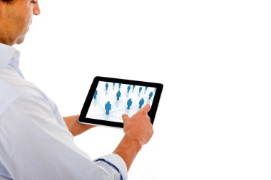 tablet bilgisayar ile genç iş adamı. Beyaz bac izole