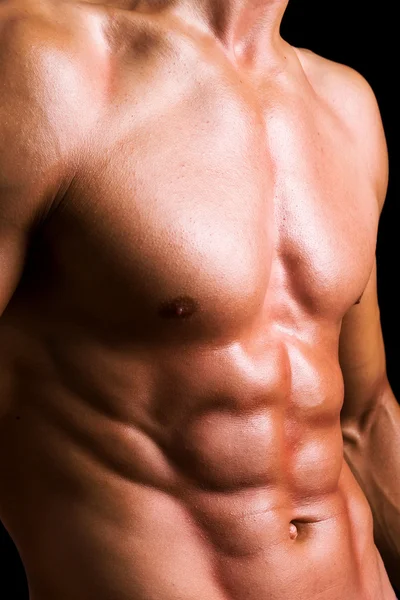 Perfekt naken manlig torso mot svart bakgrund — Stockfoto