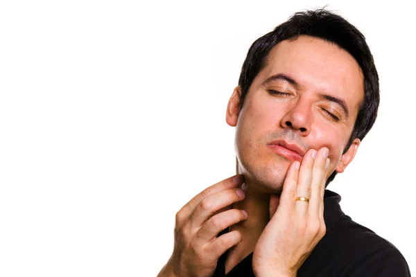 歯痛と苦しみの中で若い男のクローズ アップ — ストック写真