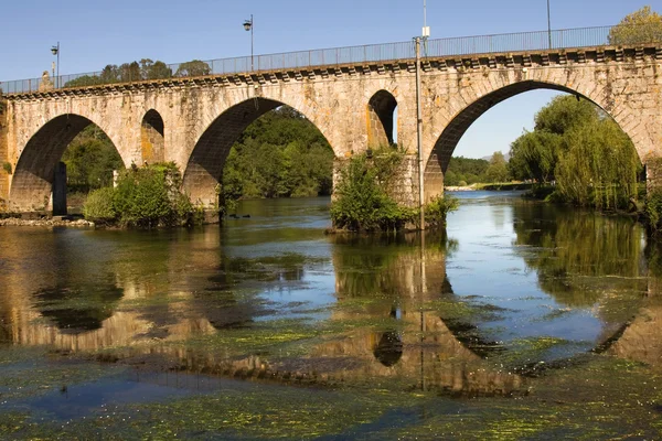 Ponte da barca, minho r eski Portekizli Köyü Köprüsü — Stok fotoğraf