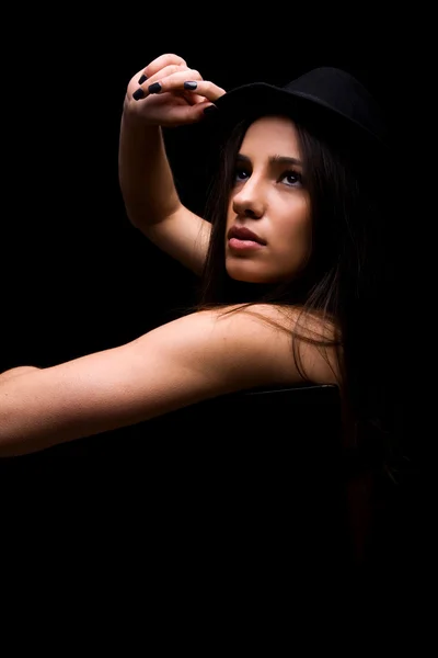 Mujer sexy joven con sombrero — Foto de Stock