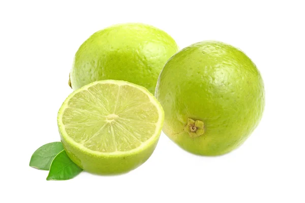 Lime fresche. isolato su sfondo bianco . — Foto Stock