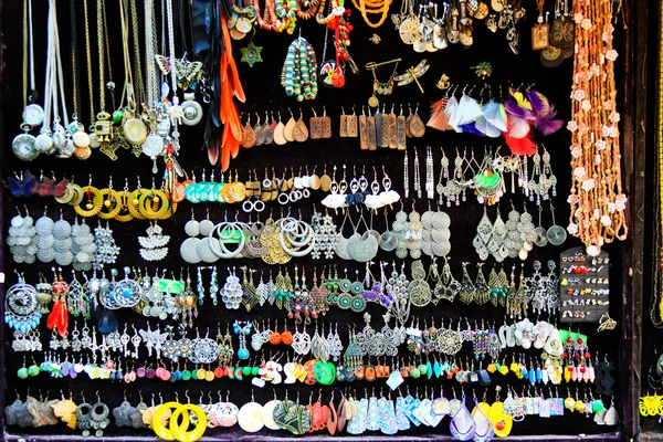 Scene of market stall with hand made jewelery — Stock Photo, Image
