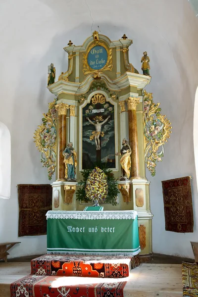 Un altar foarte vechi din biserica fortificată Harman . — Fotografie, imagine de stoc