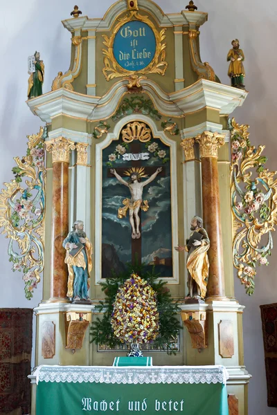 Scene fra interiør av befestet kirke fra Harman, Romania . – stockfoto