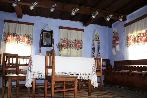 世俗的な家の装飾が施されたインテリア — ストック写真