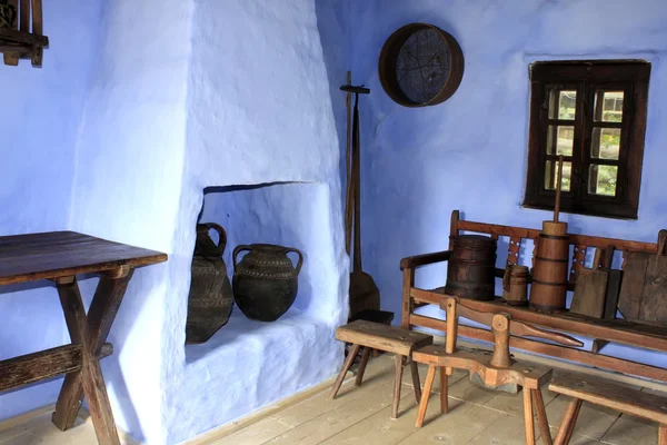Vecchio forno da casa Transilvania — Foto Stock