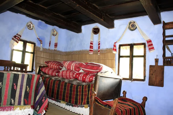 Interior da casa secular da Transilvânia — Fotografia de Stock