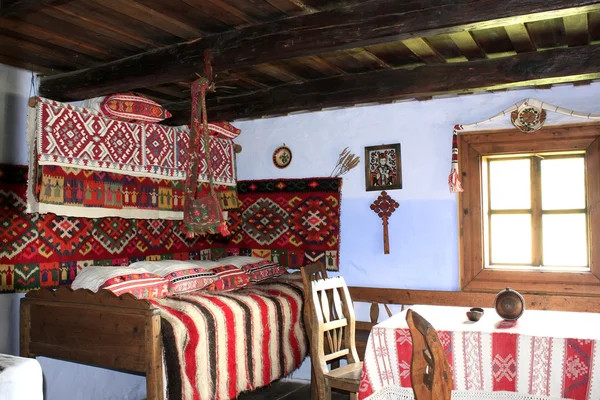 Interior da casa típica da Transilvânia, Roménia — Fotografia de Stock