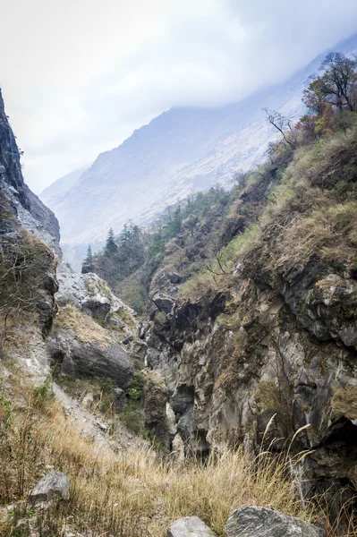 Bewolkte dag in nepal — Stockfoto