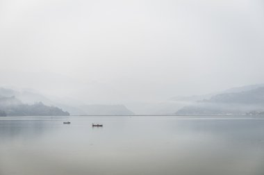 tekneler pokhara fewa göl